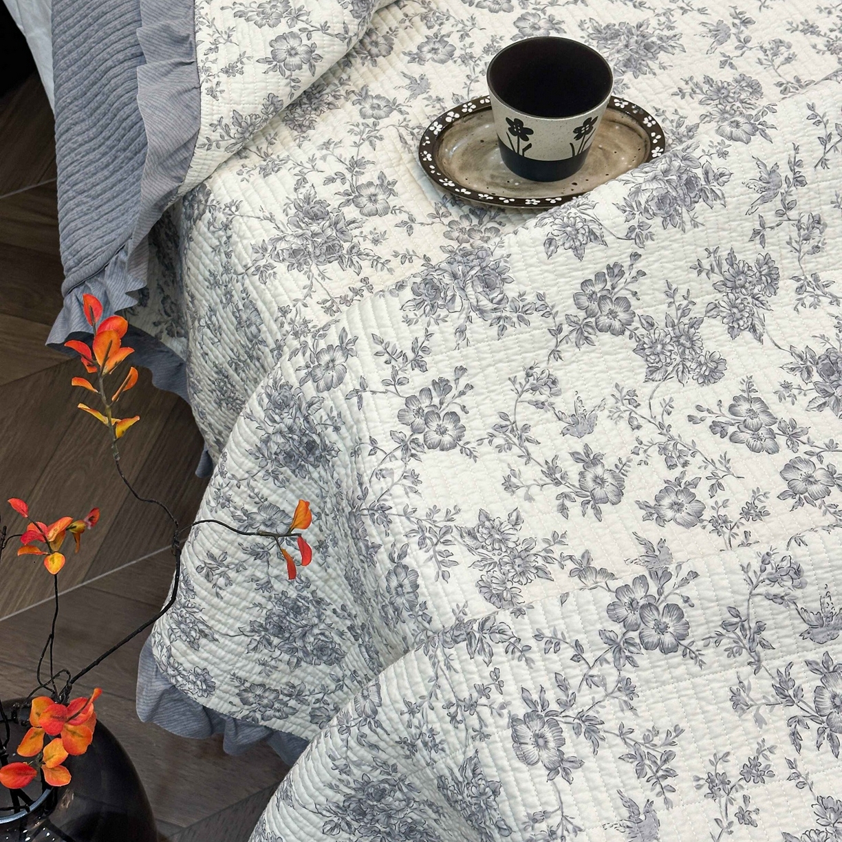 91家纺网 家纺一手货源 找家纺 床盖工厂店 2026新款小花边双面全棉填充棉花床盖三件套 洛莉