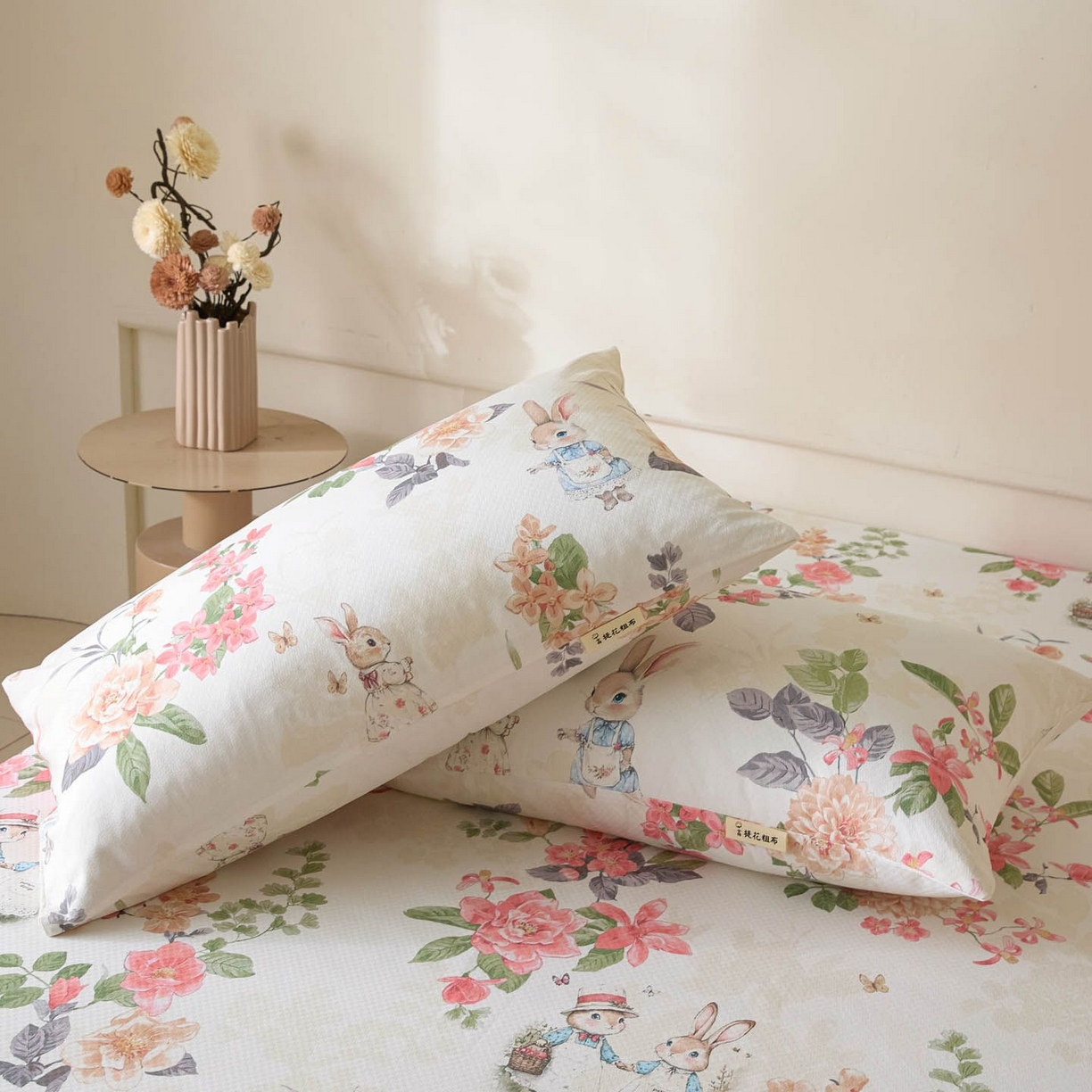 91家纺网 家纺一手货源 找家纺 涵宸家纺 2026新款全棉提花老粗布-单枕套 枕套-兔伴花