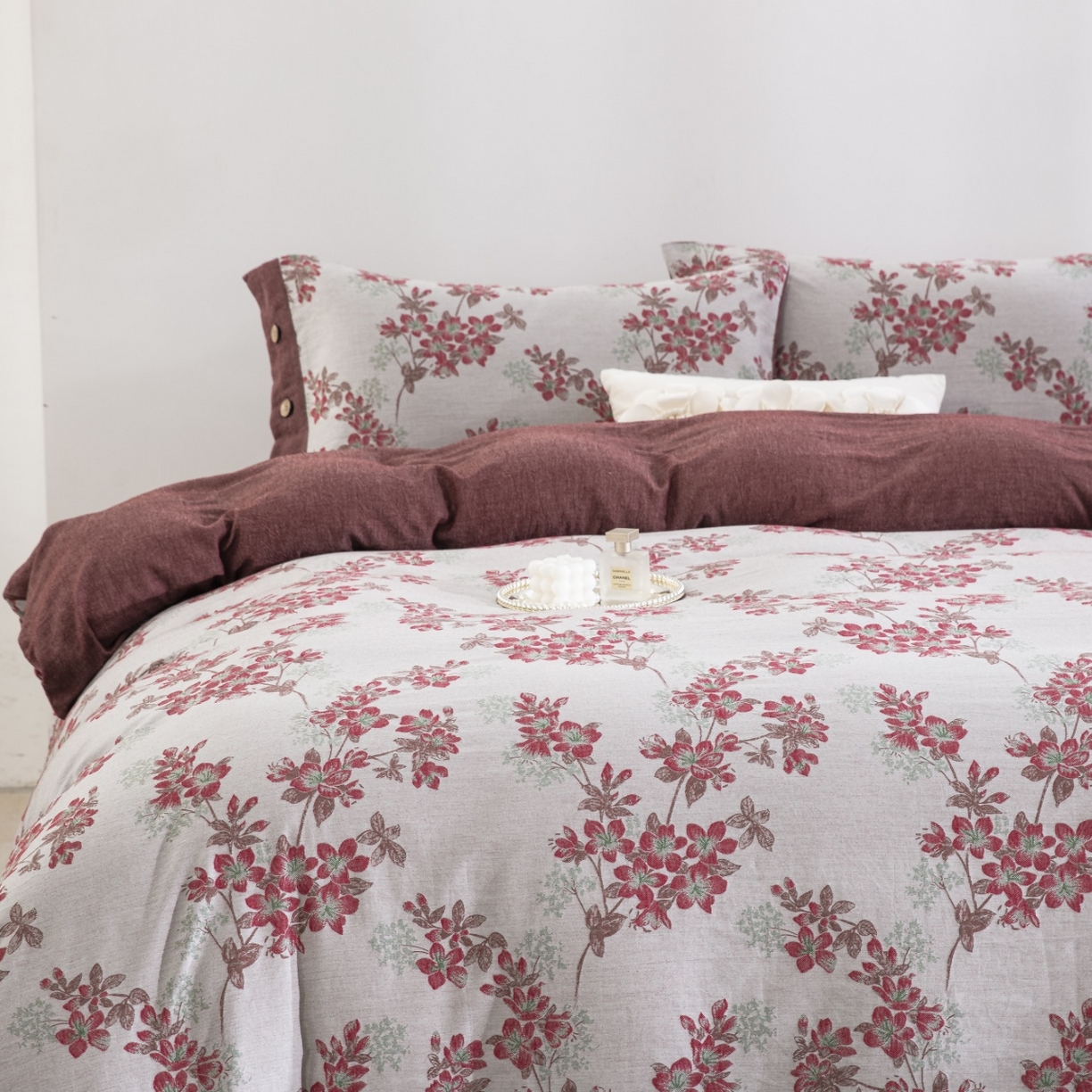 91家纺网 家纺一手货源 找家纺 （总）双层纱家居 2025新款临江仙-粉全棉纯棉色织提花纽扣款四件套