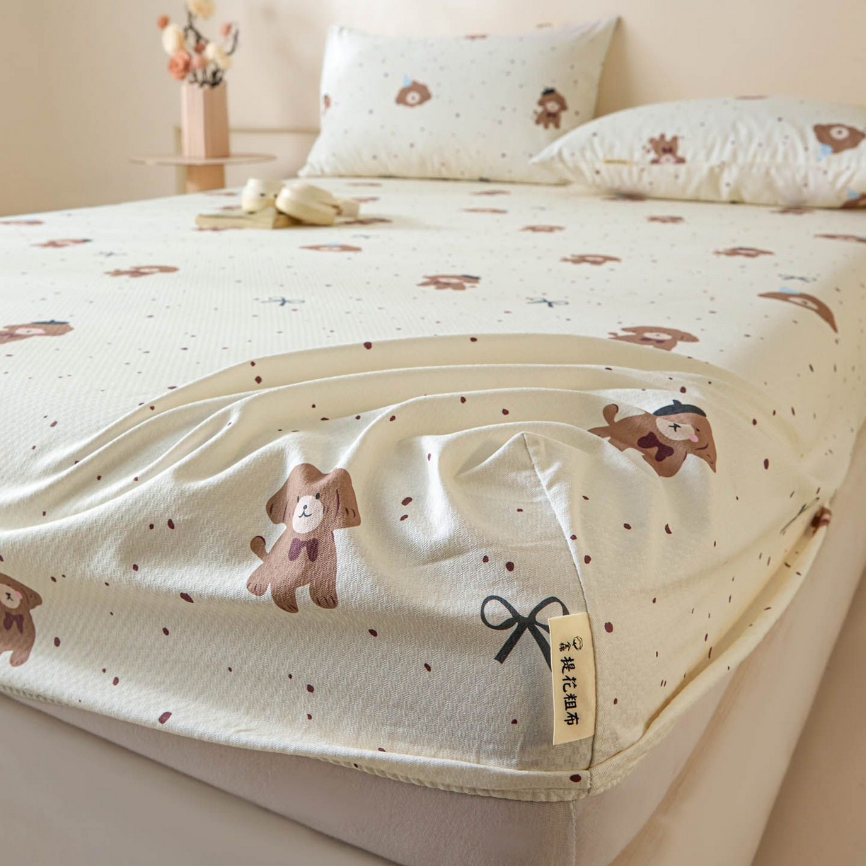 91家纺网 家纺一手货源 找家纺 涵宸家纺 2026新款全棉提花老粗布-单床笠 床笠-萌犬礼