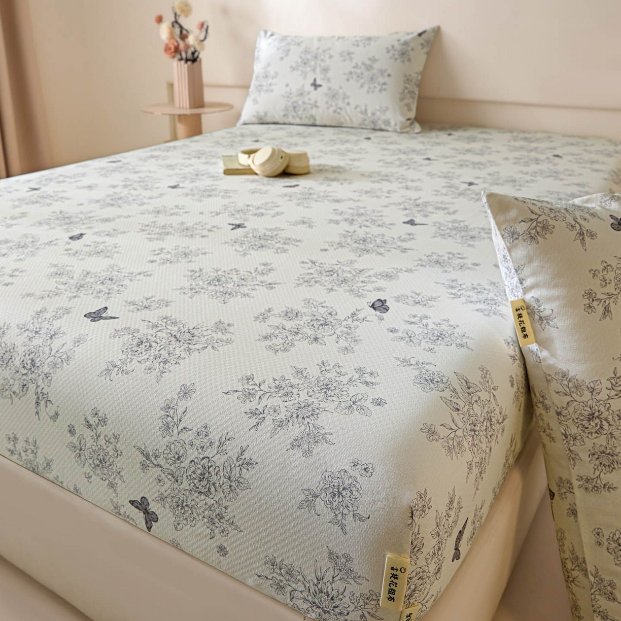 91家纺网 家纺一手货源 找家纺 涵宸家纺 2026新款全棉提花老粗布-单床笠 床笠-墨蝶