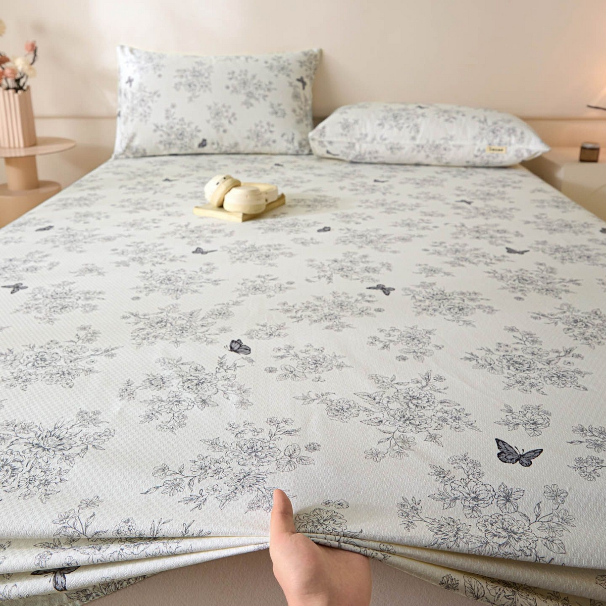 91家纺网 家纺一手货源 找家纺 涵宸家纺 2026新款全棉提花老粗布-单床笠 床笠-墨蝶