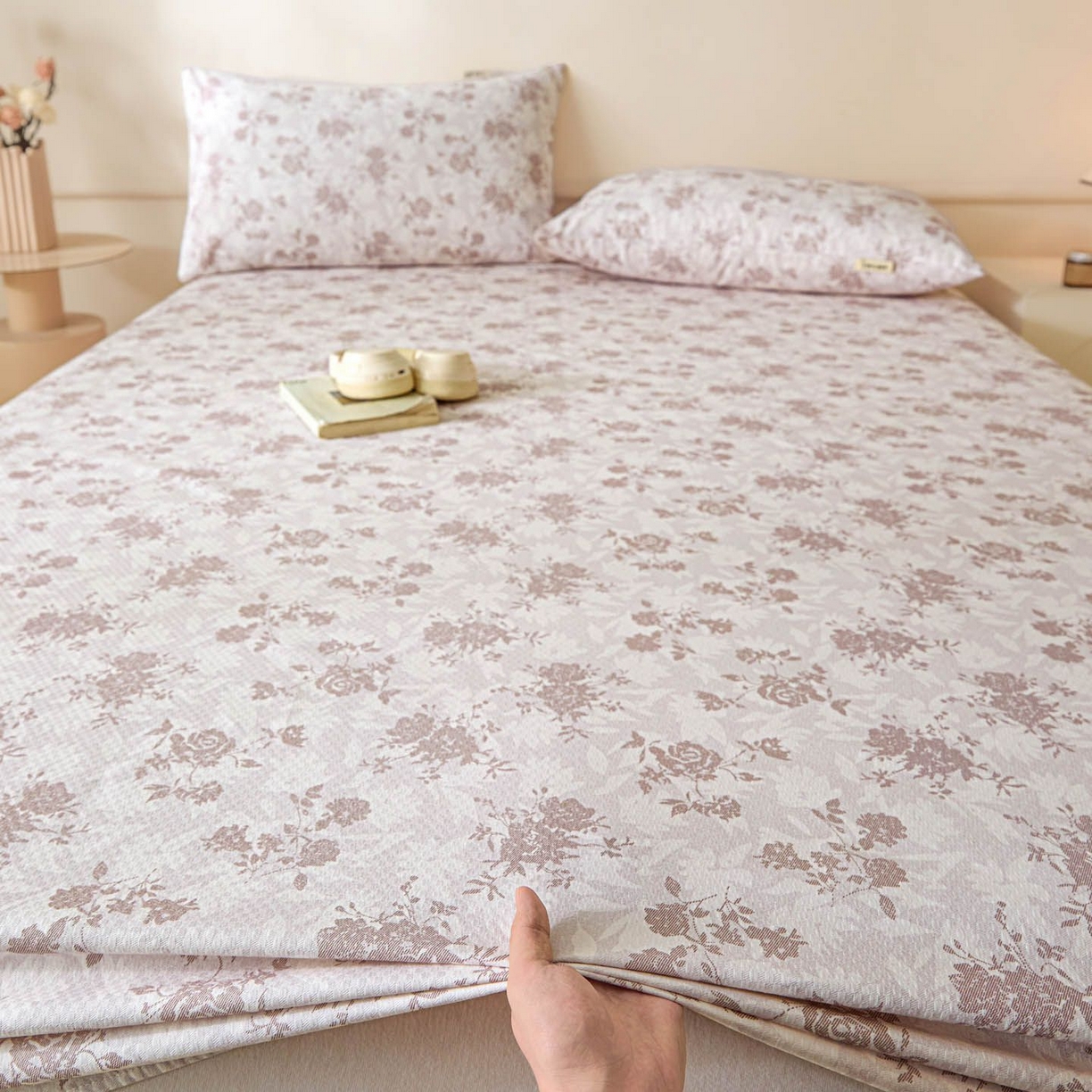 91家纺网 家纺一手货源 找家纺 涵宸家纺 2026新款全棉提花老粗布-单床笠 床笠-暖花甜梦