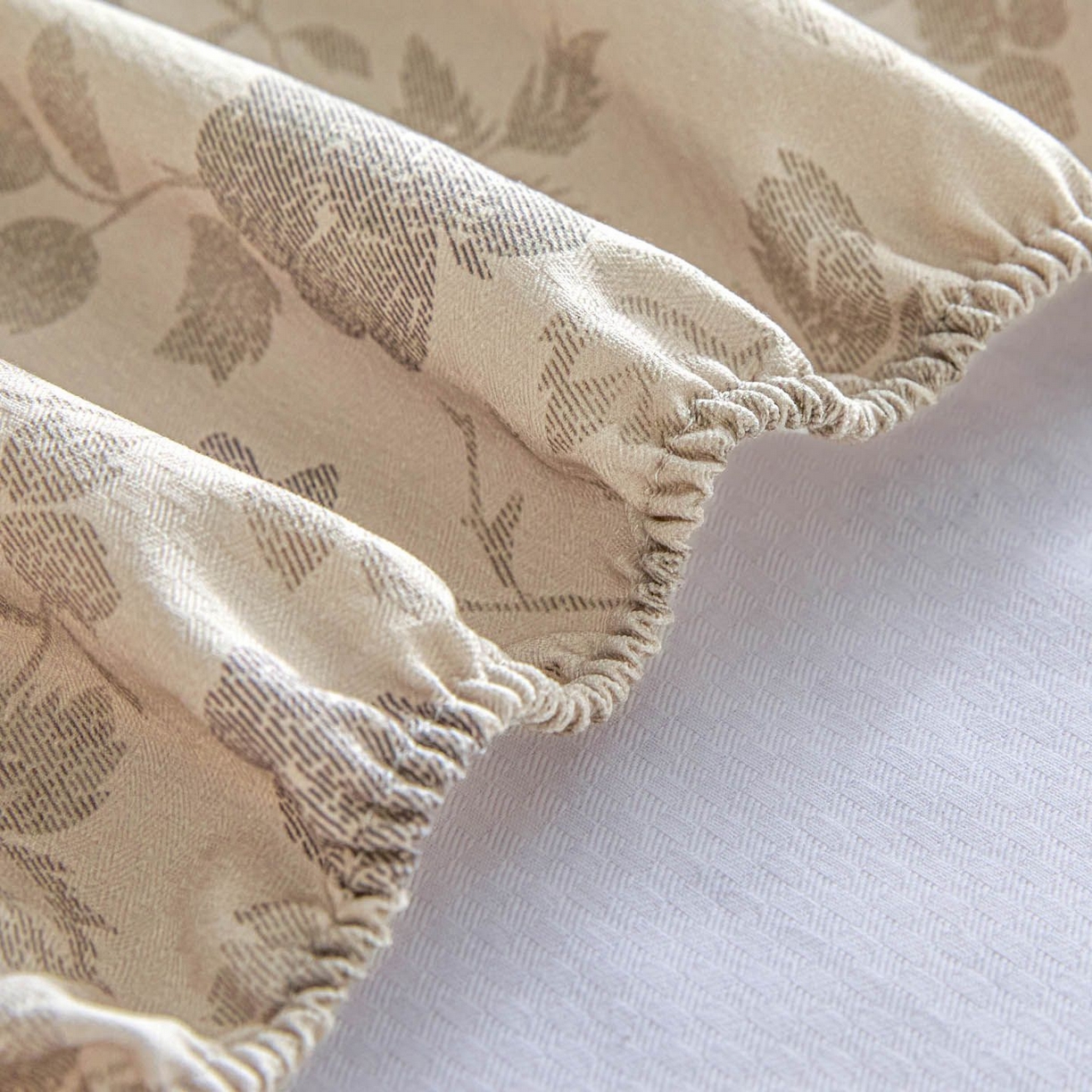 91家纺网 家纺一手货源 找家纺 涵宸家纺 2026新款全棉提花老粗布-单床笠 床笠-藤间花