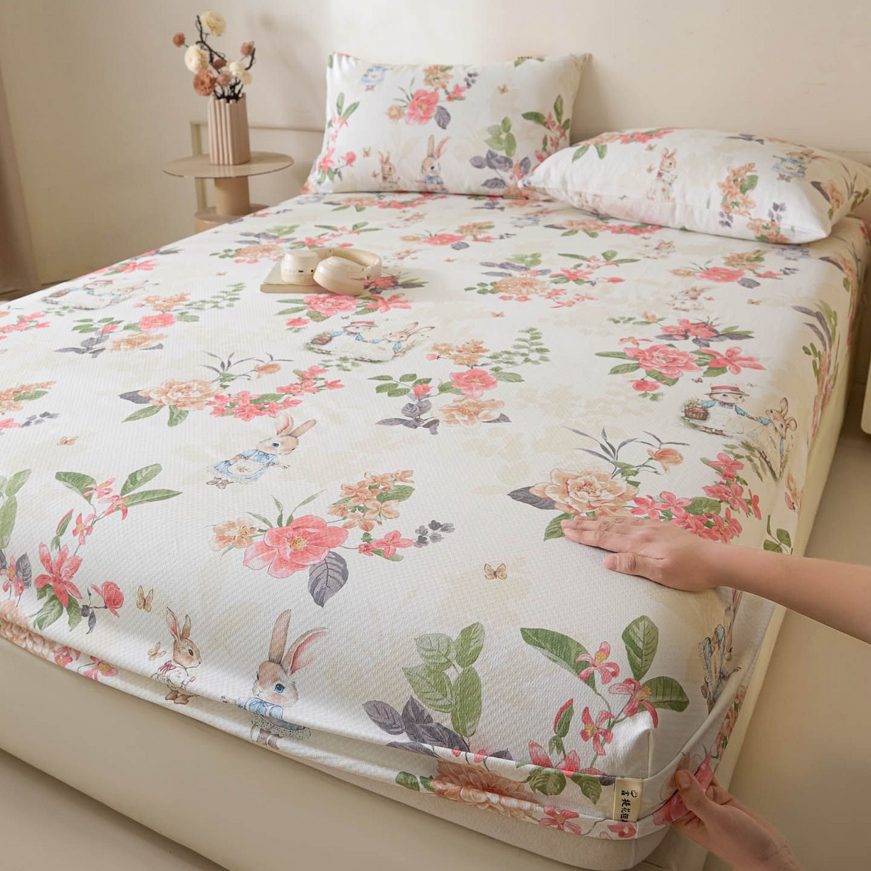 91家纺网 家纺一手货源 找家纺 涵宸家纺 2026新款全棉提花老粗布-单床笠 床笠-兔伴花