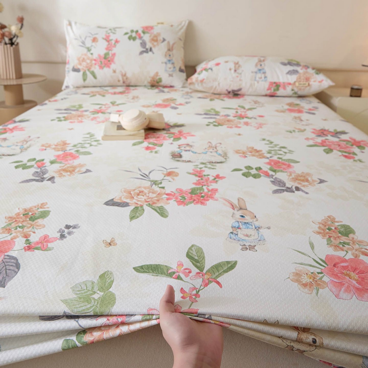 91家纺网 家纺一手货源 找家纺 涵宸家纺 2026新款全棉提花老粗布-单床笠 床笠-兔伴花