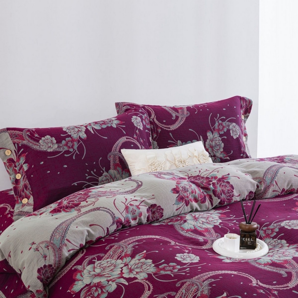 91家纺网 家纺一手货源 找家纺 （总）双层纱家居 2025新款全棉纯棉色织提花纽扣款四件套-紫薇