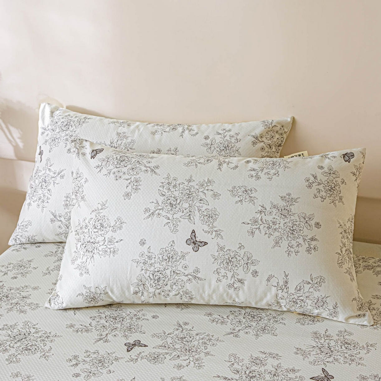 91家纺网 家纺一手货源 找家纺 涵宸家纺 2026新款全棉提花老粗布-单床单 床单-墨蝶