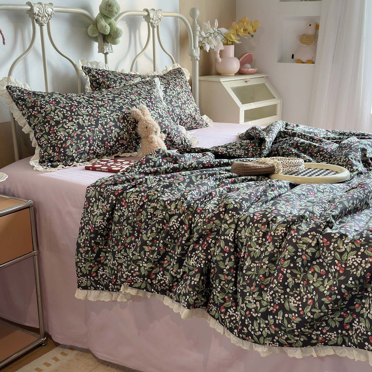 91家纺网 家纺一手货源 找家纺 绫韵家纺 2026新品夏季韩式浪漫小花边空调被夏被薄被子套件系列 长相思