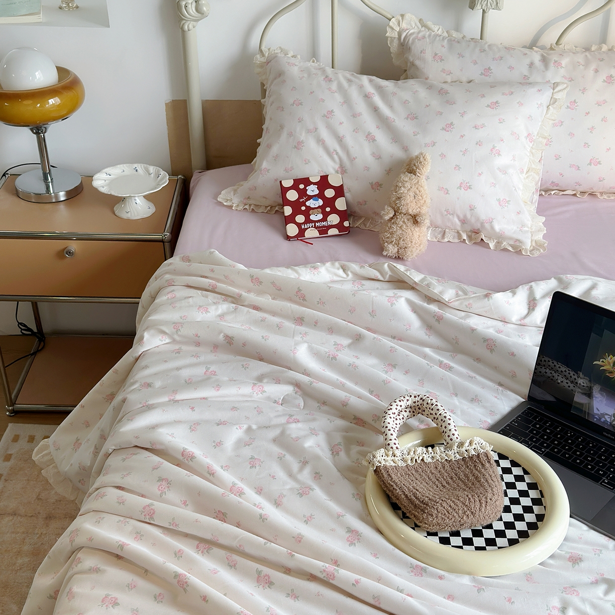 91家纺网 家纺一手货源 找家纺 绫韵家纺 2026新品夏季韩式浪漫小花边空调被夏被薄被子套件系列 艾米丽