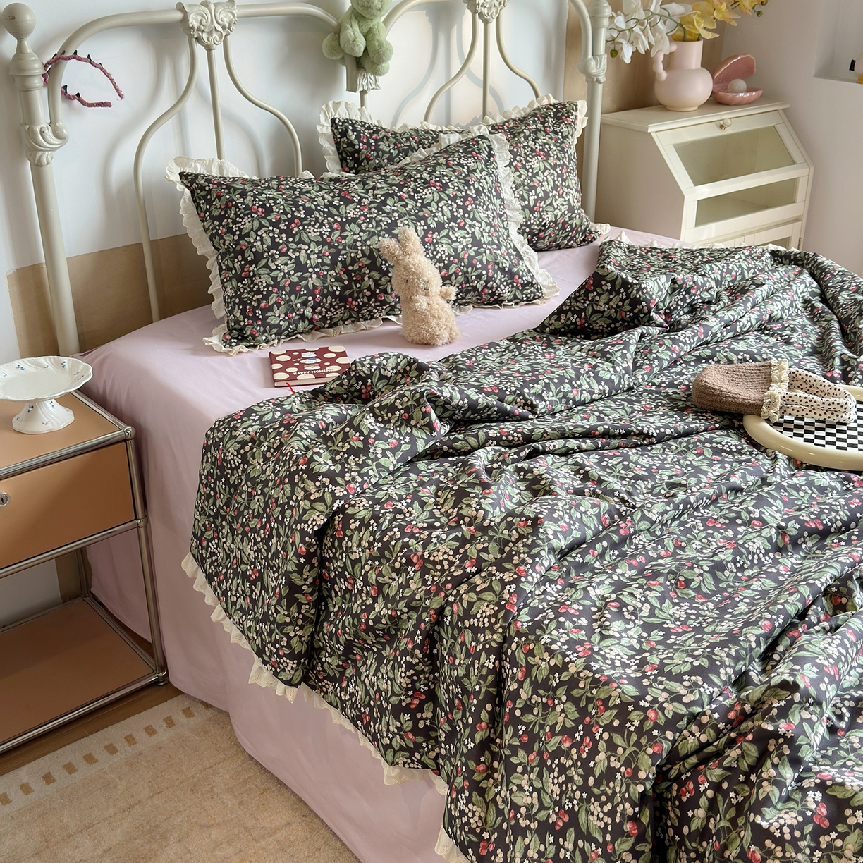 91家纺网 家纺一手货源 找家纺 绫韵家纺 2026新品夏季韩式浪漫小花边空调被夏被薄被子套件系列 长相思