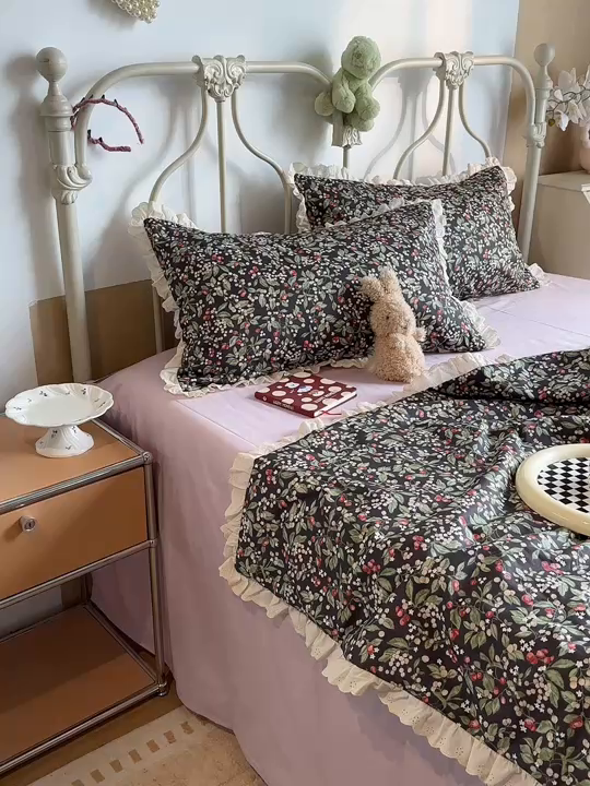 91家纺网 家纺一手货源 找家纺 绫韵家纺 2026新品夏季韩式浪漫小花边空调被夏被薄被子套件系列 长相思