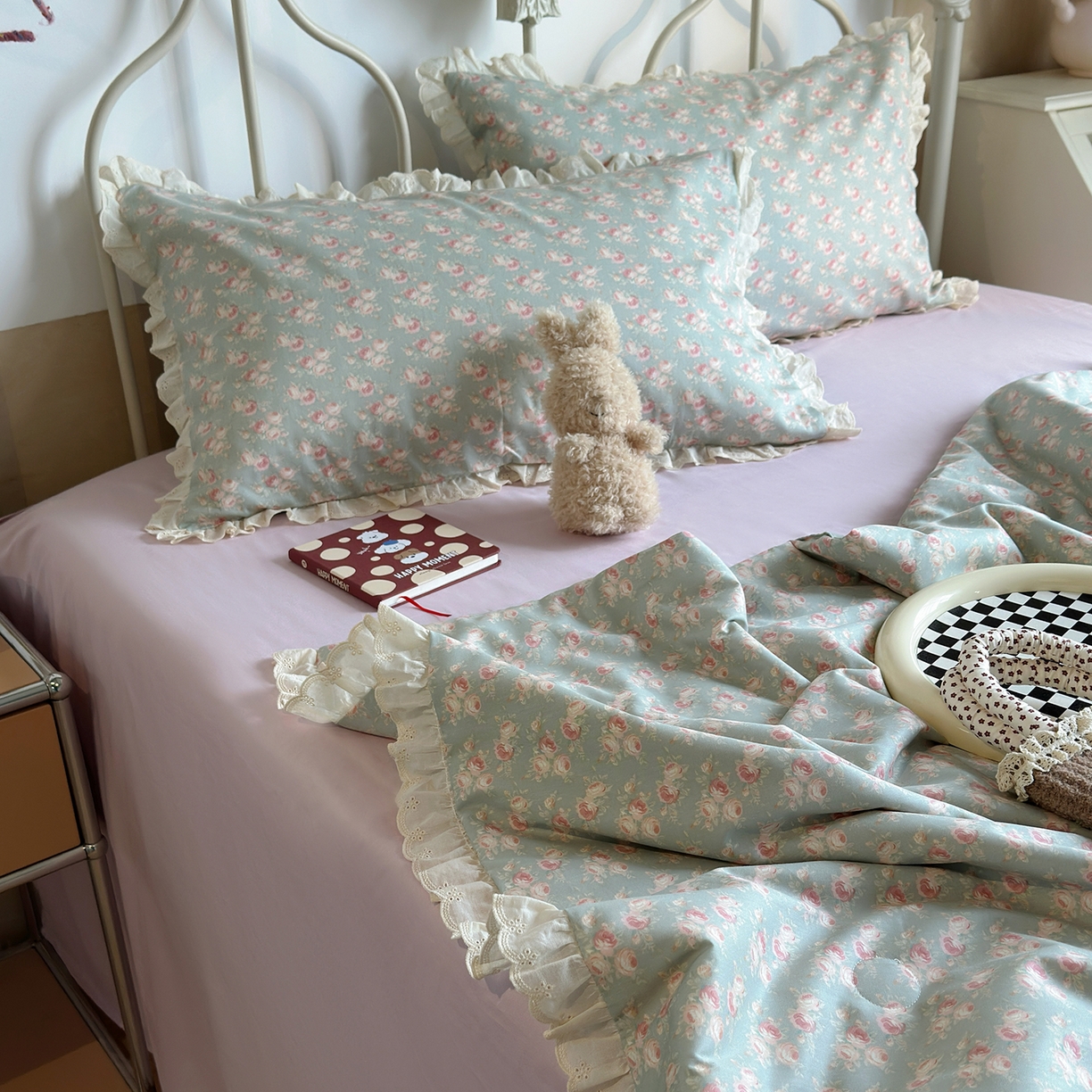 91家纺网 家纺一手货源 找家纺 绫韵家纺 2026新品夏季韩式浪漫小花边空调被夏被薄被子套件系列 黛蕊幽梦