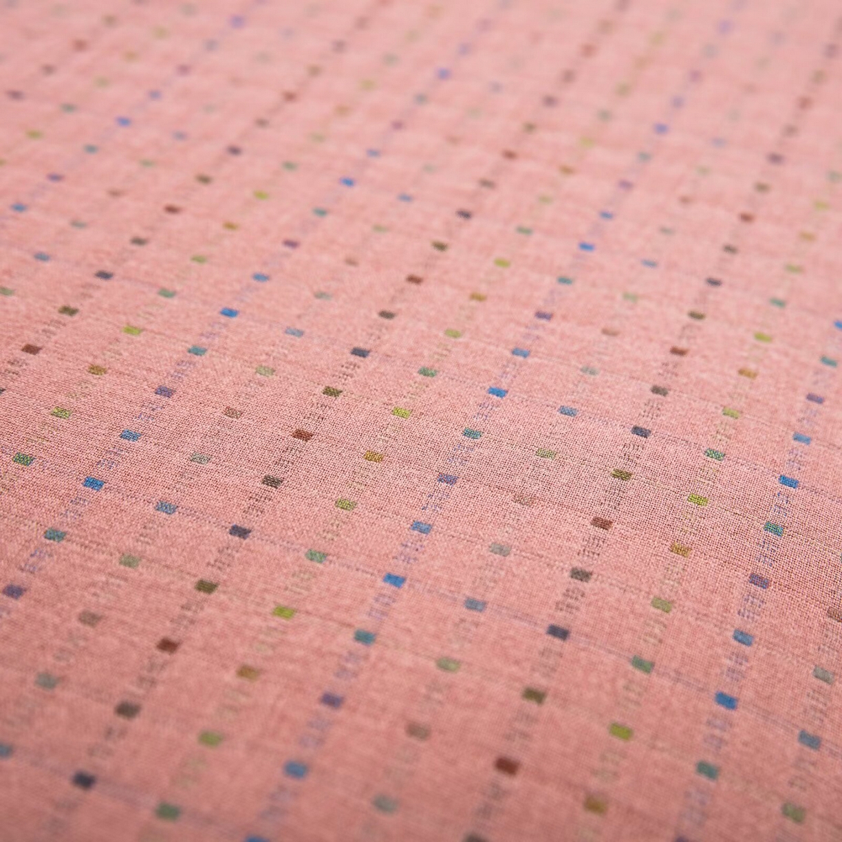 91家纺网 家纺一手货源 找家纺 双层纱家居 2025新款全棉纯棉色织提花双层纱四件套 彩虹格-粉纽扣款