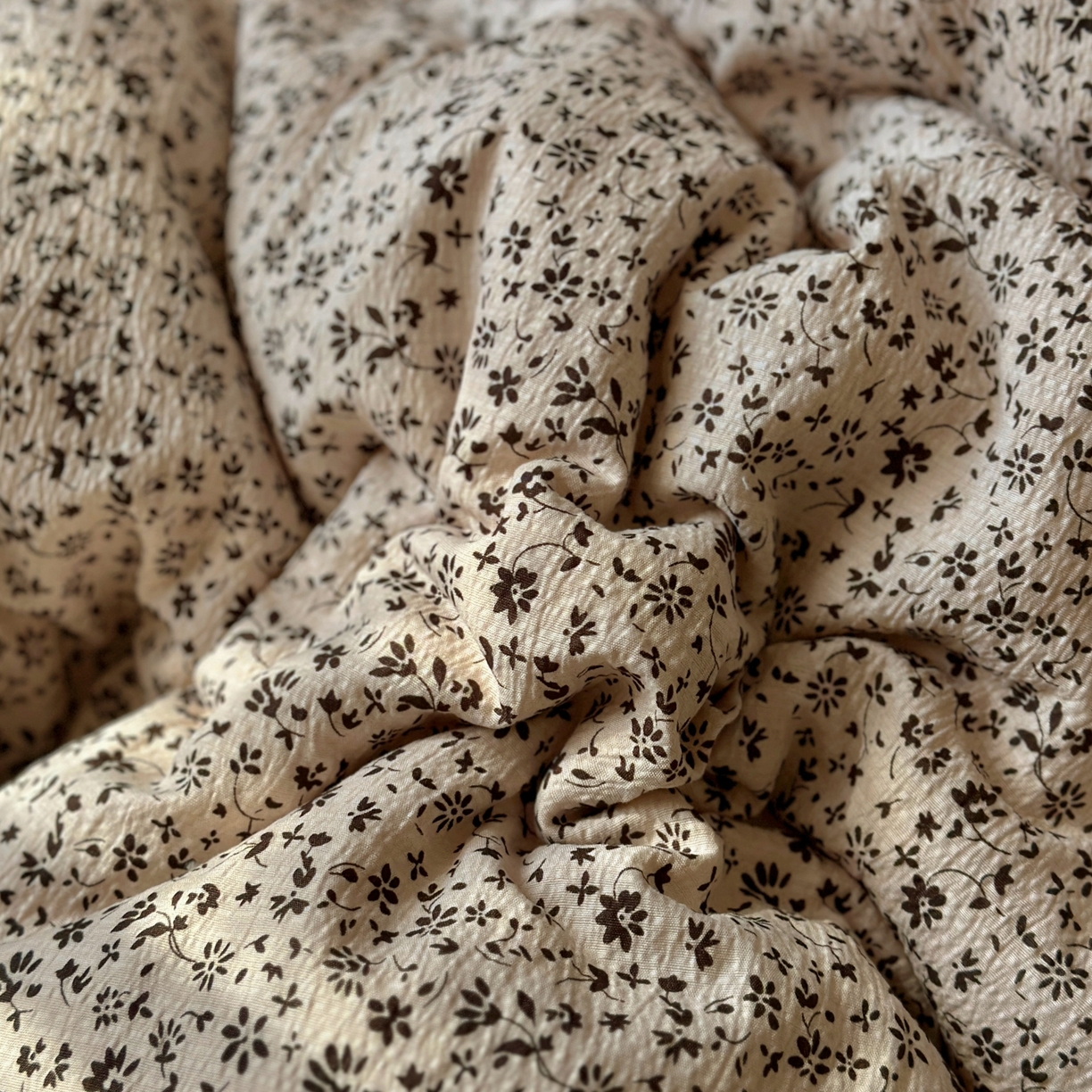 91家纺网 家纺一手货源 找家纺 （总）阿曼达 2026新款日韩系复古印花小碎花花边蝴蝶结系列四件套