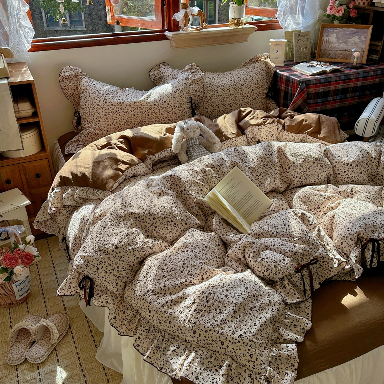 91家纺网 家纺一手货源 找家纺 （总）阿曼达 2026新款日韩系复古印花小碎花花边蝴蝶结系列四件套