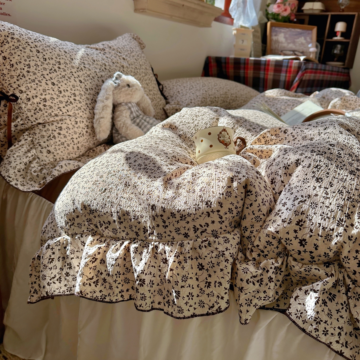 91家纺网 家纺一手货源 找家纺 （总）阿曼达 2026新款日韩系复古印花小碎花花边蝴蝶结系列四件套