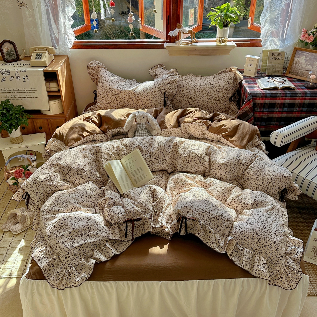 91家纺网 家纺一手货源 找家纺 阿曼达 2026新款日韩系复古印花小碎花花边蝴蝶结系列四件套 蝴蝶结-林间序-驼