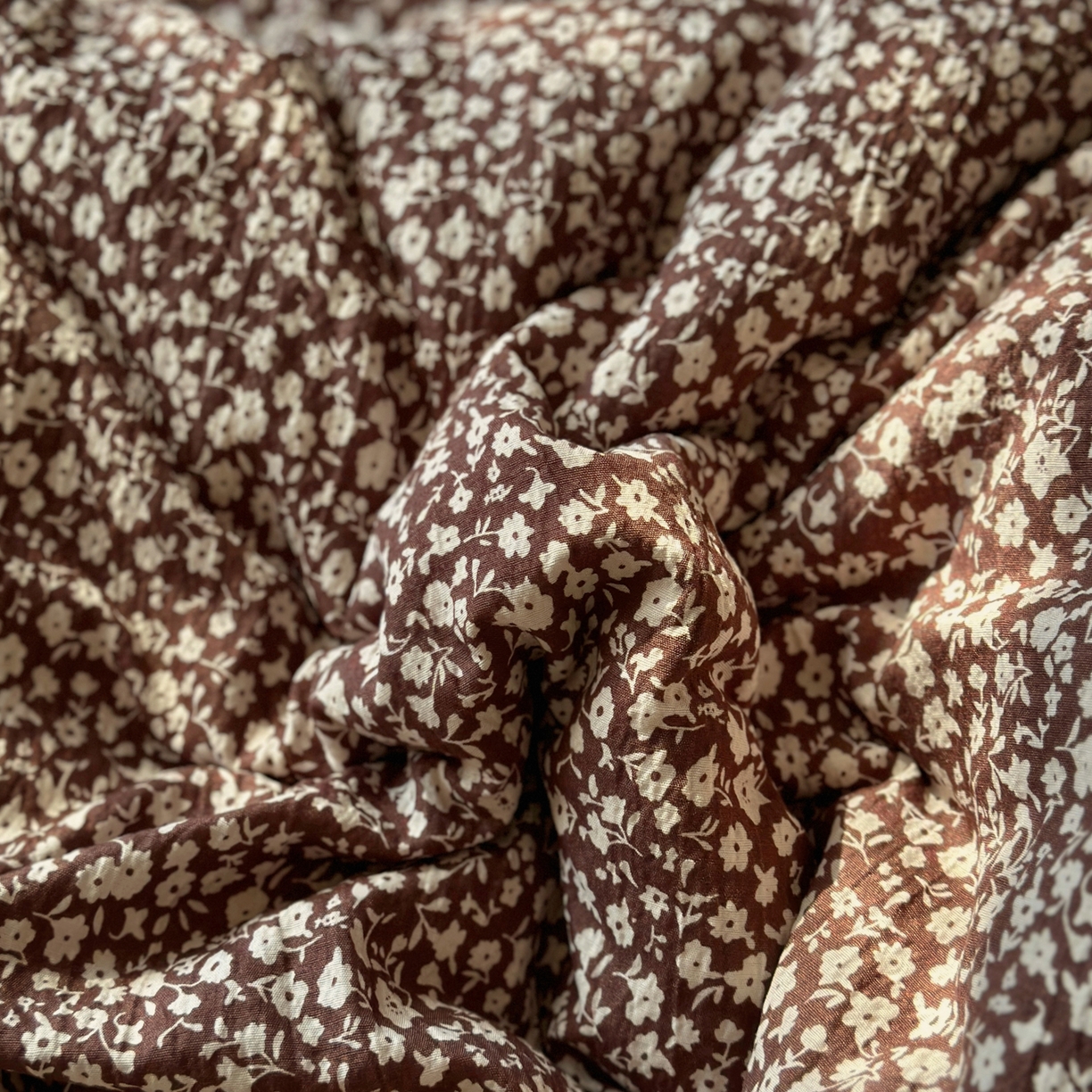 91家纺网 家纺一手货源 找家纺 阿曼达 2026新款日韩系复古印花小碎花花边蝴蝶结系列四件套 复古蝴蝶结-旧梦花-咖