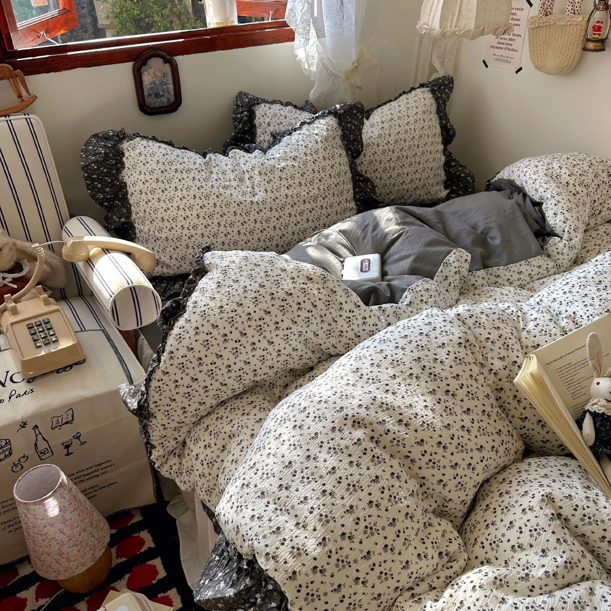 91家纺网 家纺一手货源 找家纺 （总）阿曼达 2026新款印花复古森系小碎花花边款四件套