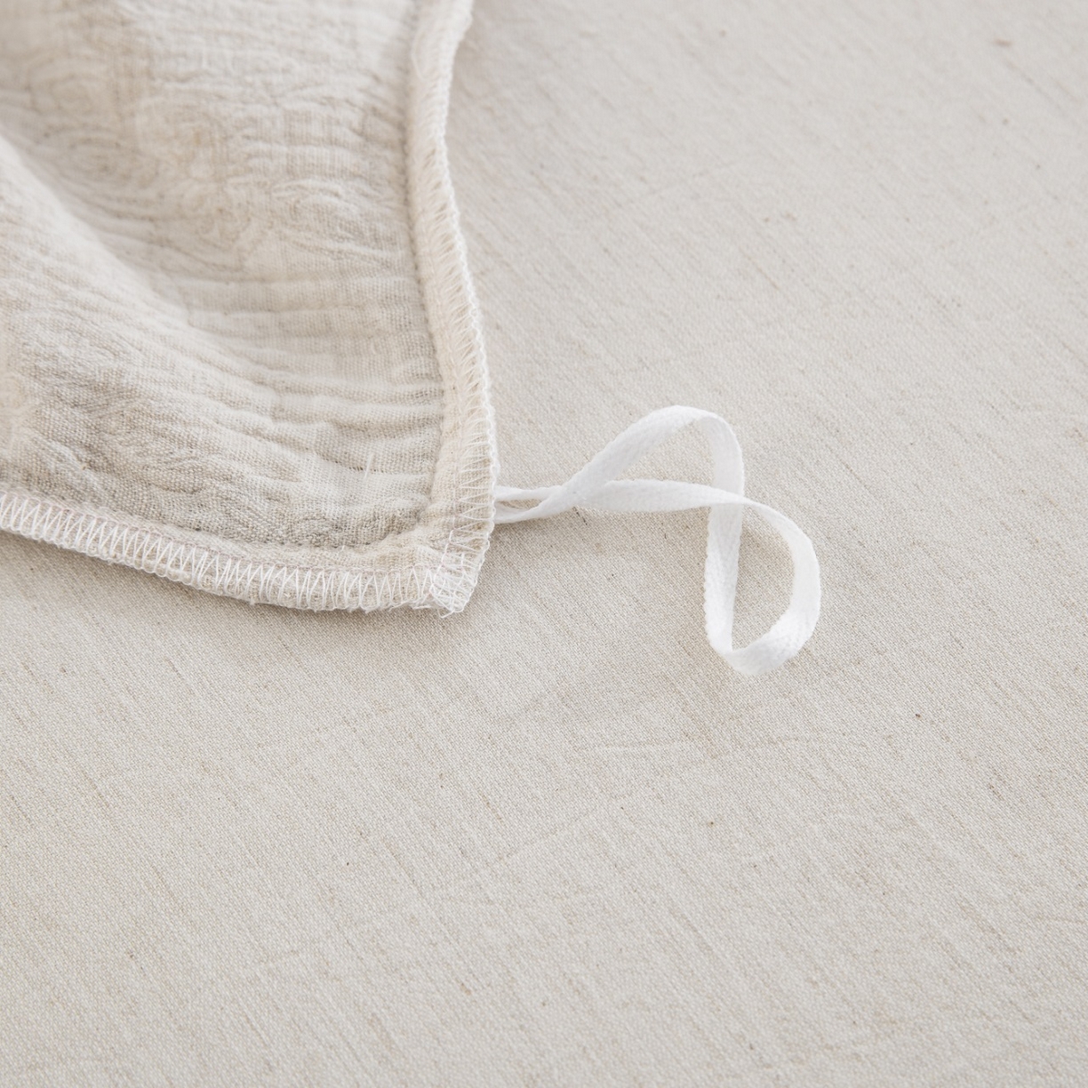 91家纺网 家纺一手货源 找家纺 （总）双层纱家居 2026新款蝶棉麻滚绳工艺款四件套蒂花之绣