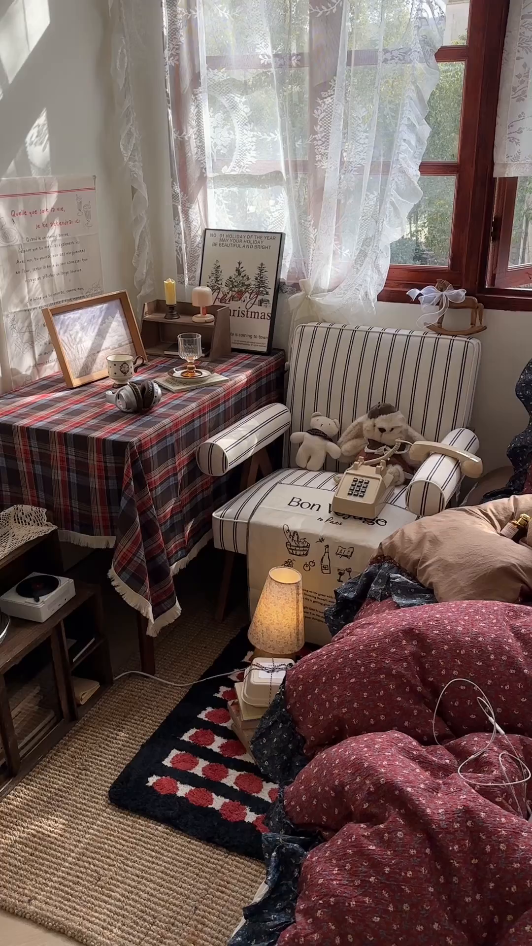 91家纺网 家纺一手货源 找家纺 阿曼达 2026新款印花复古森系小碎花花边款四件套 复古森系-浆果藤-红