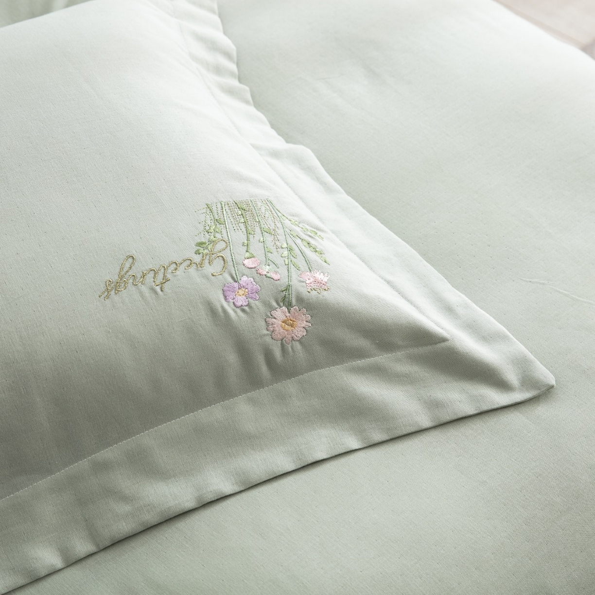 91家纺网 家纺一手货源 找家纺 （总）双层纱家居 2026新款全棉纯棉双层纱绣花绣花四件套初语