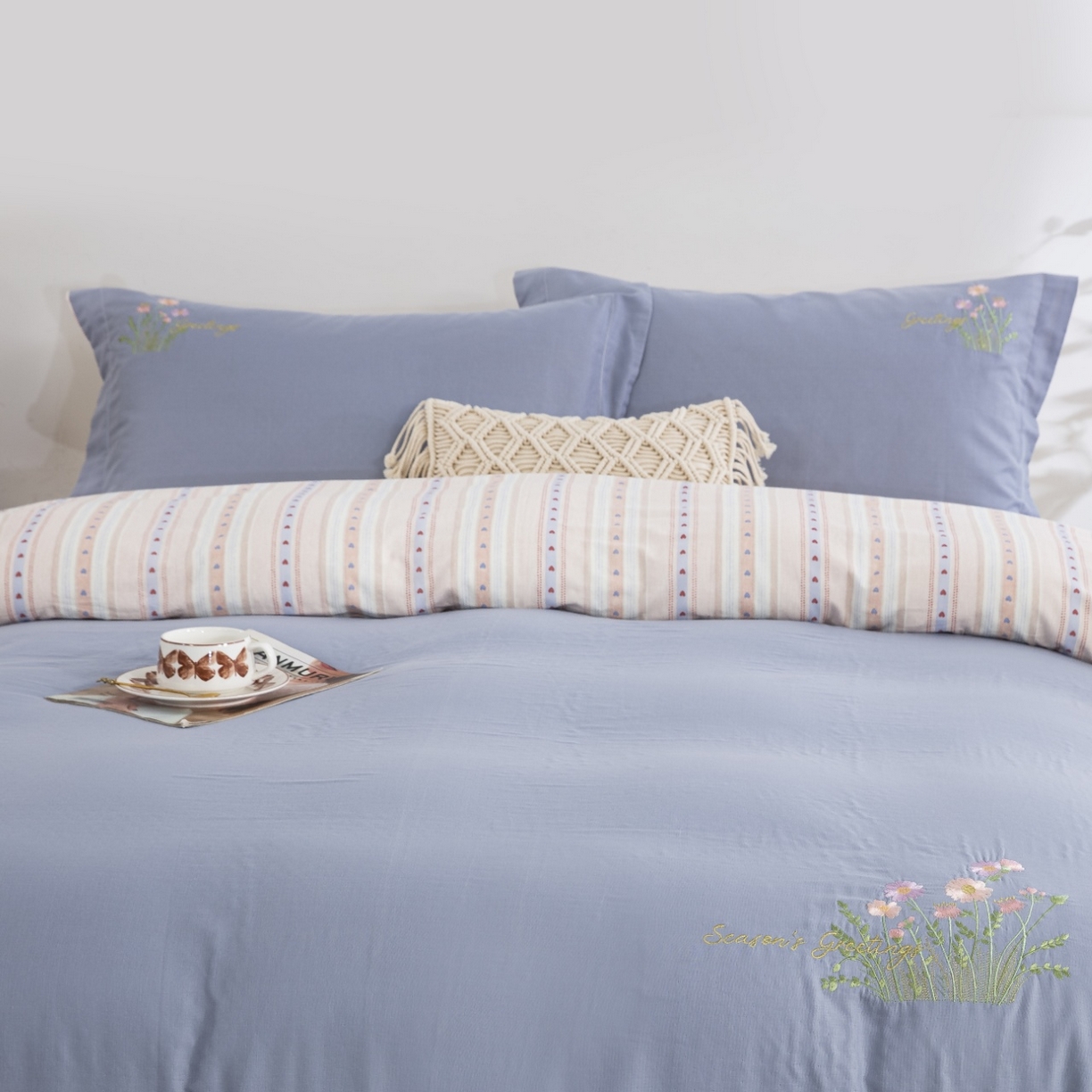 91家纺网 家纺一手货源 找家纺 双层纱家居 2026新款全棉纯棉双层纱绣花绣花四件套初语 初语-雾霾蓝