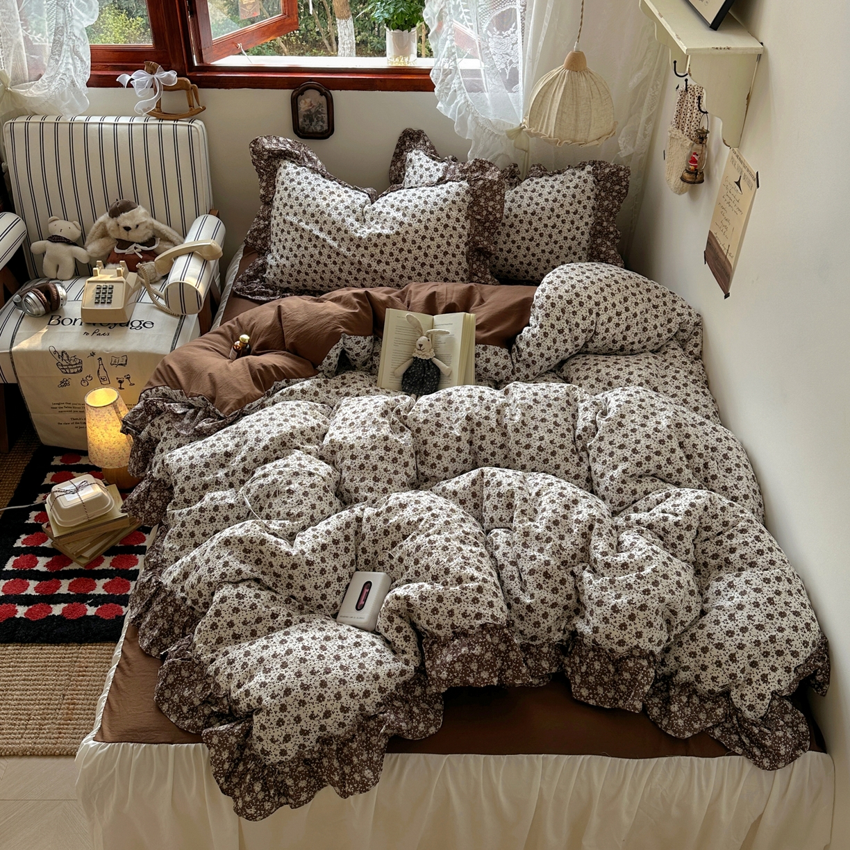 91家纺网 家纺一手货源 找家纺 阿曼达 2026新款印花复古森系小碎花花边款四件套 复古森系-朝花辞-米