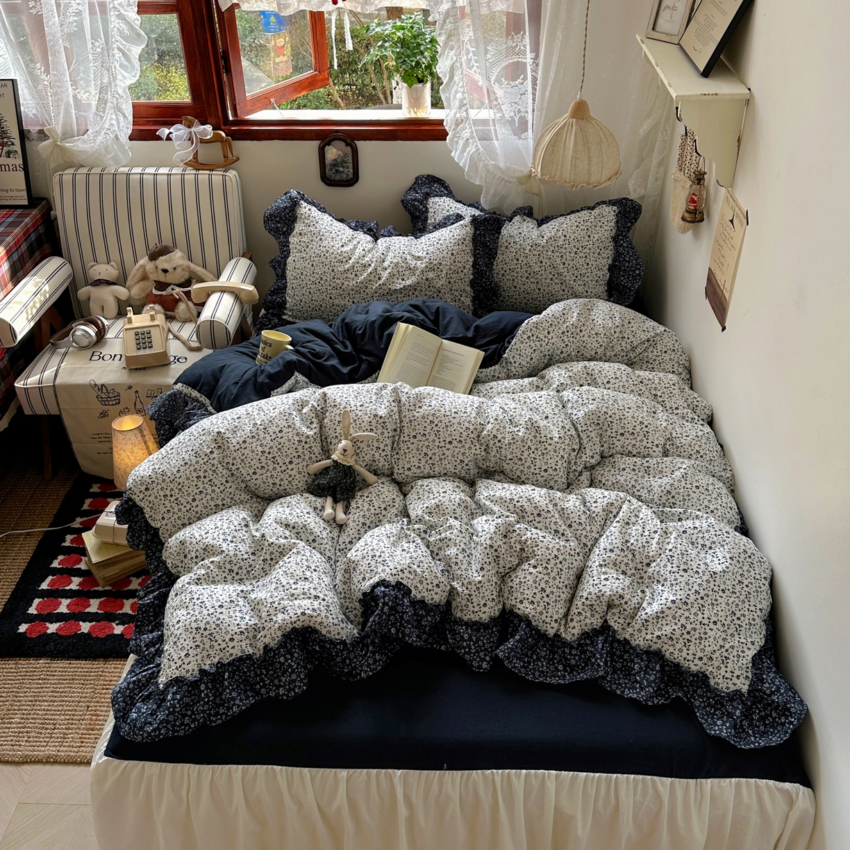 91家纺网 家纺一手货源 找家纺 阿曼达 2026新款印花复古森系小碎花花边款四件套 复古森系-林间序-奶白