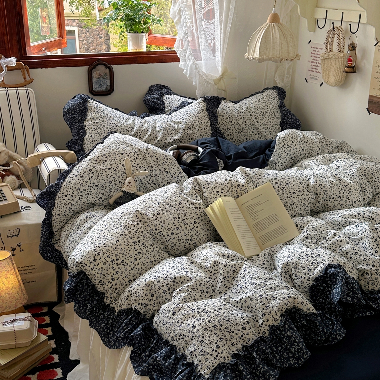 91家纺网 家纺一手货源 找家纺 阿曼达 2026新款印花复古森系小碎花花边款四件套 复古森系-林间序-奶白