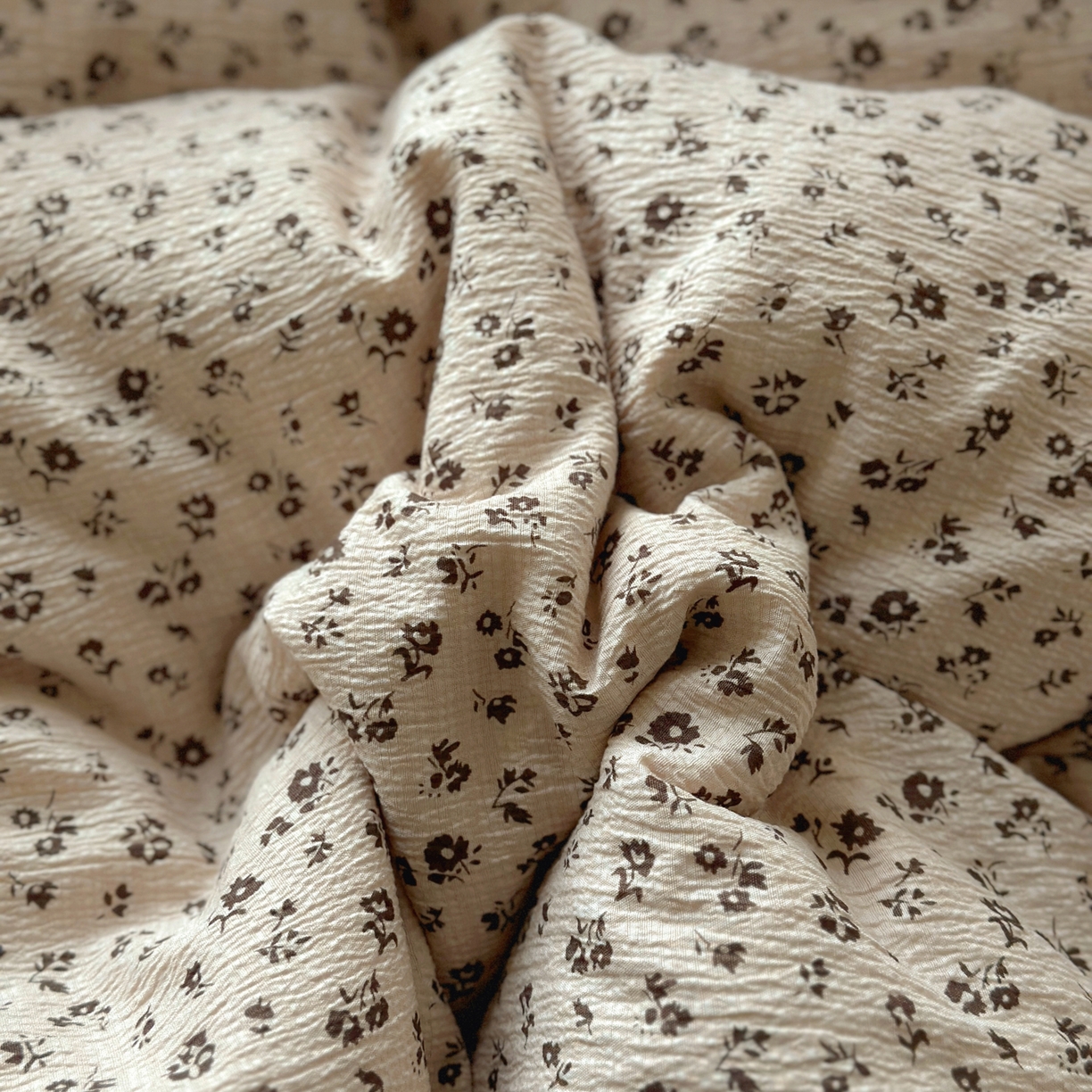 91家纺网 家纺一手货源 找家纺 阿曼达 2026新款印花复古森系小碎花花边款四件套 复古森系-木棉笺-驼