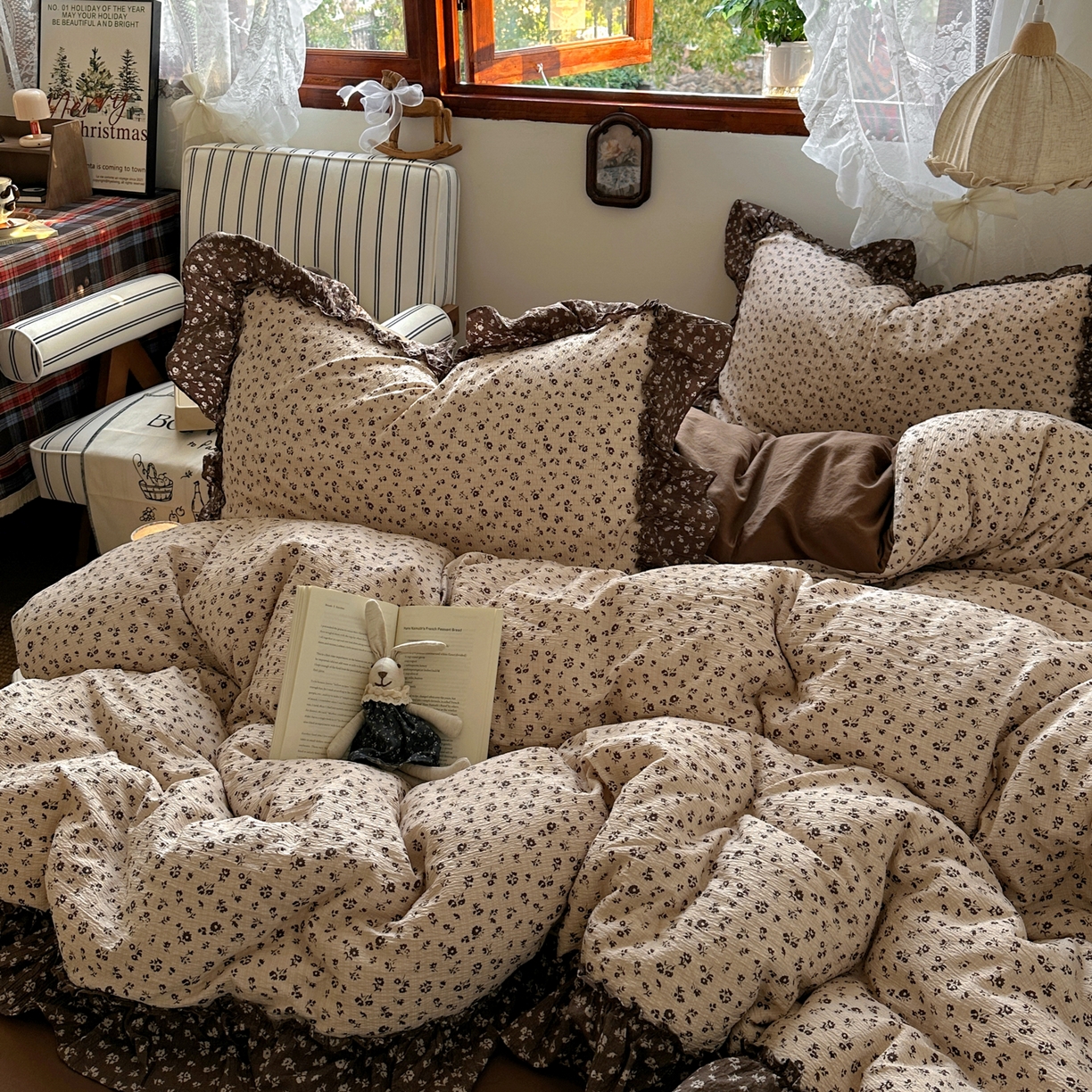 91家纺网 家纺一手货源 找家纺 阿曼达 2026新款印花复古森系小碎花花边款四件套 复古森系-木棉笺-驼