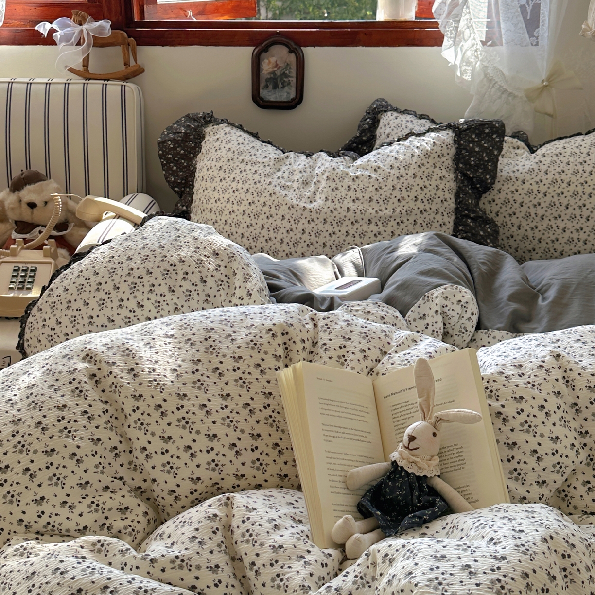 91家纺网 家纺一手货源 找家纺 阿曼达 2026新款印花复古森系小碎花花边款四件套 复古森系-松月间-米