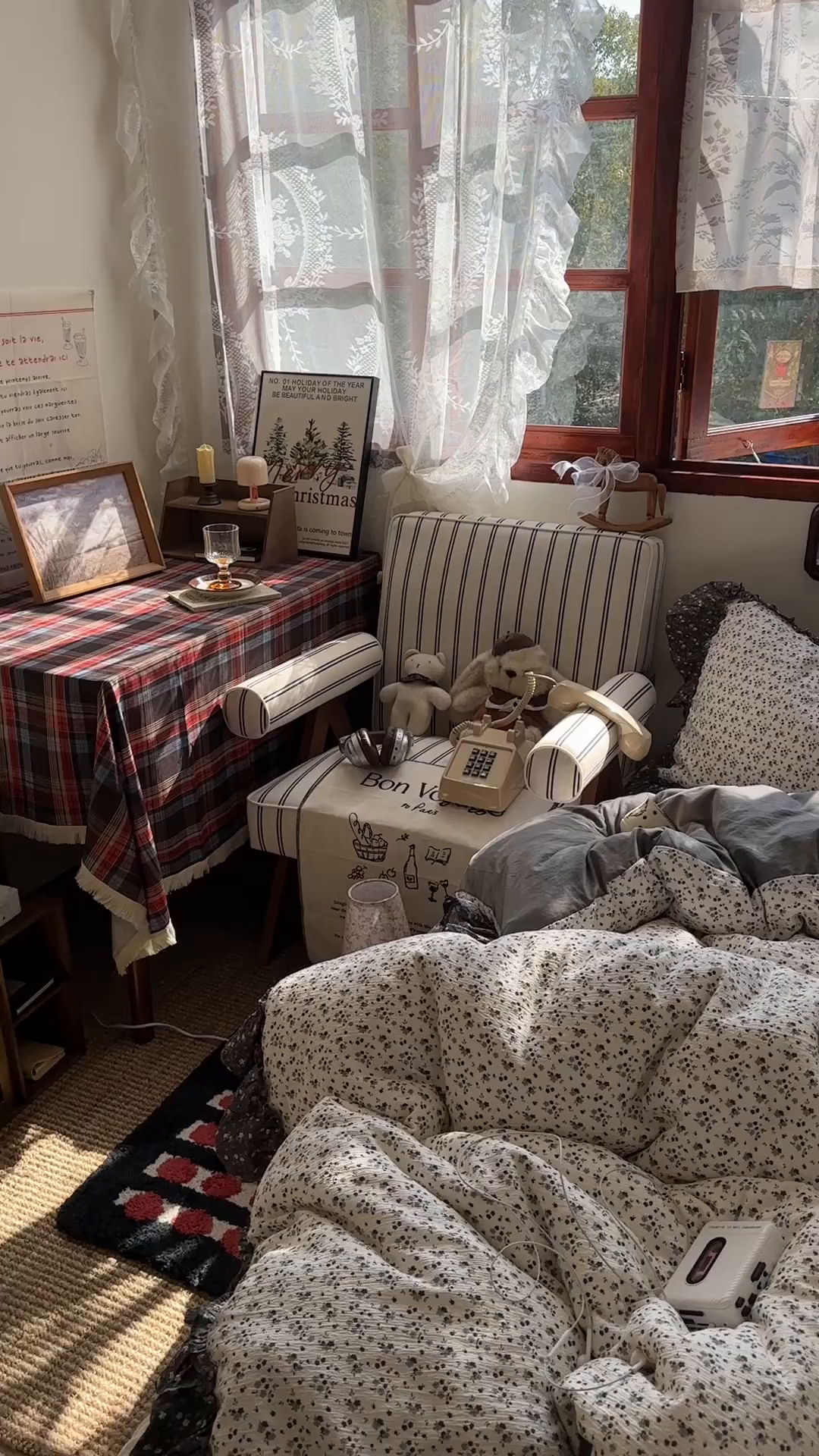 91家纺网 家纺一手货源 找家纺 阿曼达 2026新款印花复古森系小碎花花边款四件套 复古森系-松月间-米