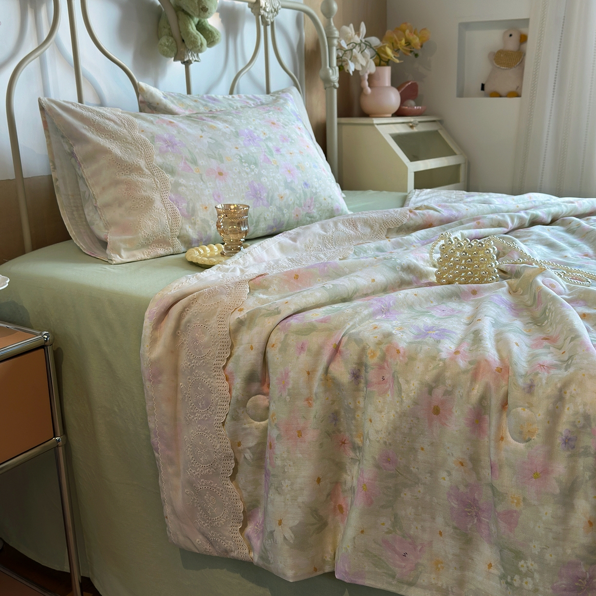 91家纺网 家纺一手货源 找家纺 绫韵家纺 2026夏季新品A类全棉双层纱法式大花边夏被四件套 仲夏之夜