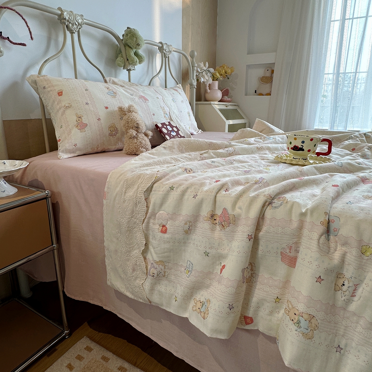 91家纺网 家纺一手货源 找家纺 绫韵家纺 2026夏季新品A类全棉双层纱法式大花边夏被四件套 茉叶