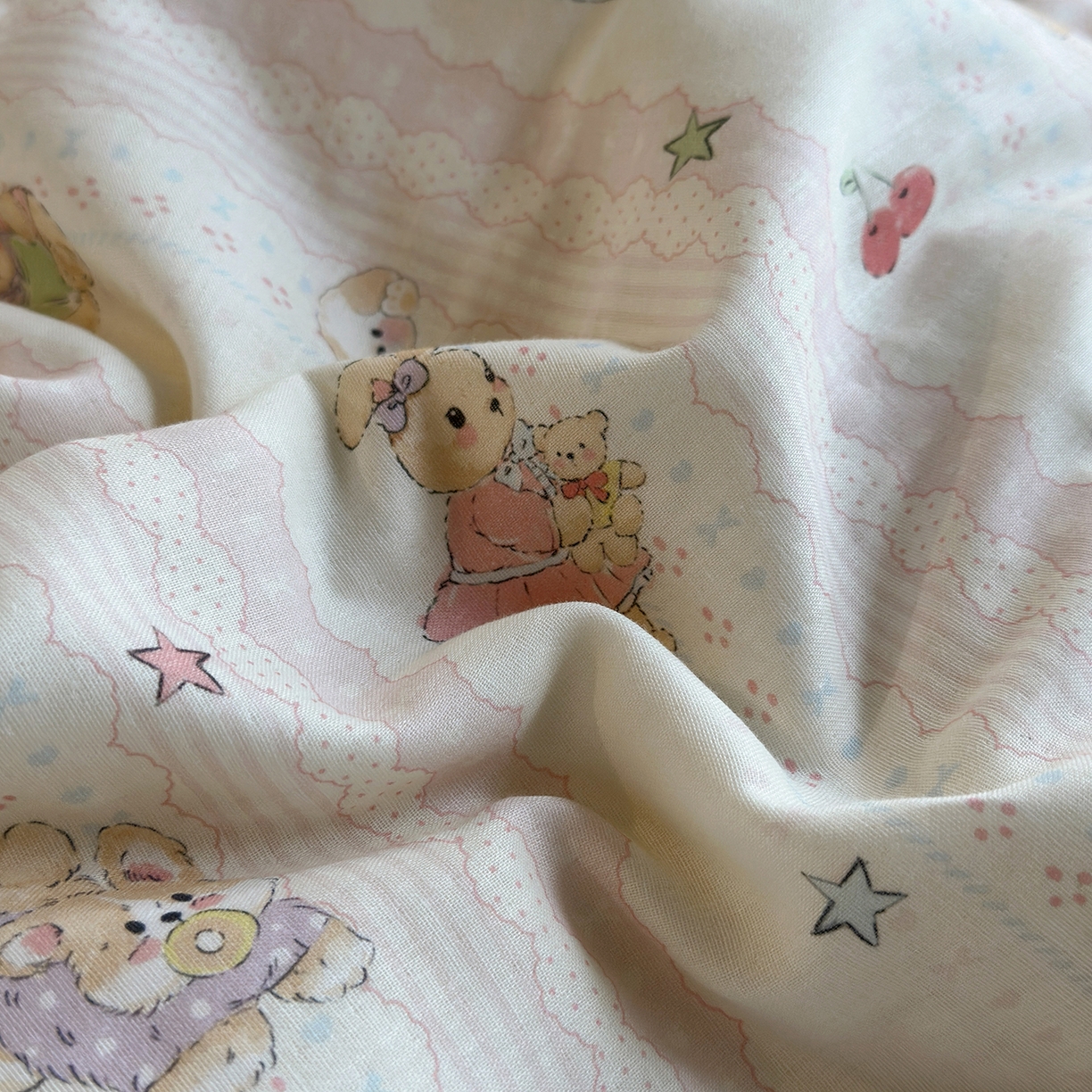 91家纺网 家纺一手货源 找家纺 绫韵家纺 2026夏季新品A类全棉双层纱法式大花边夏被四件套 茉叶