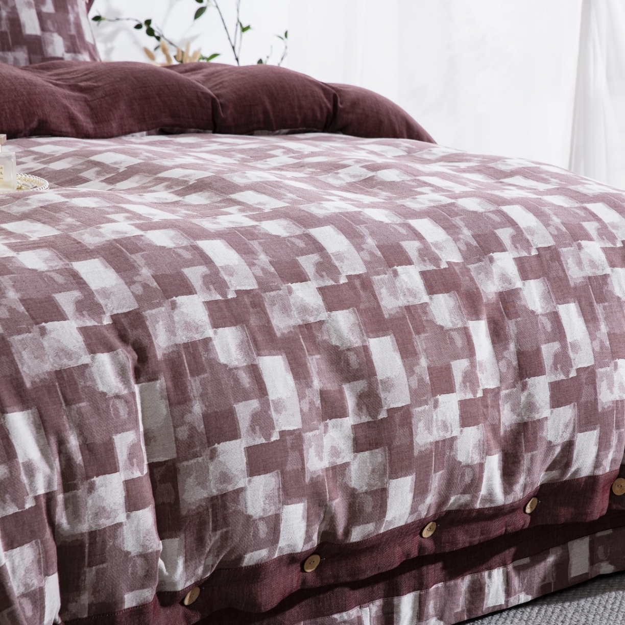 91家纺网 家纺一手货源 找家纺 （总）双层纱家居 2026新款都市万象全棉纯棉色织提花纽扣款四件套