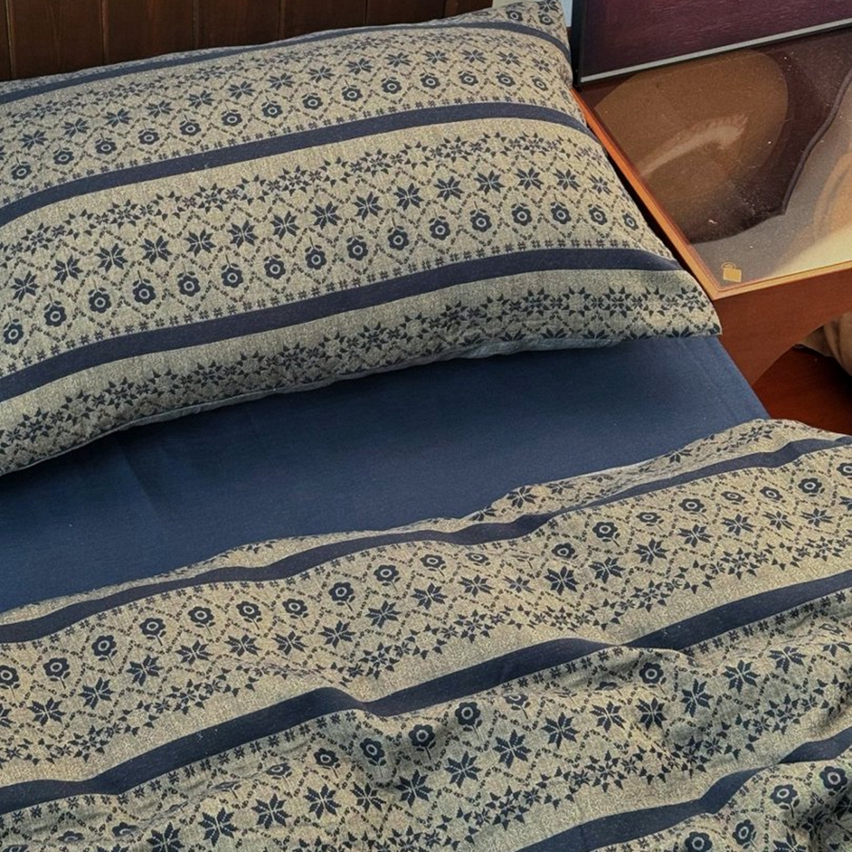 91家纺网 家纺一手货源 找家纺 （总）双层纱家居 2026新款全棉纯棉色织提花双层纱四件套-丝羽黑