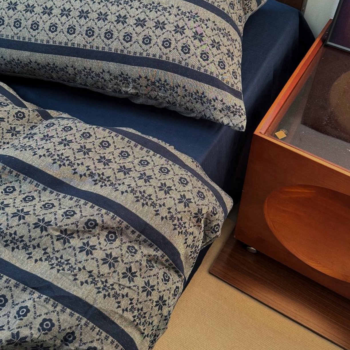 91家纺网 家纺一手货源 找家纺 （总）双层纱家居 2026新款全棉纯棉色织提花双层纱四件套-丝羽黑