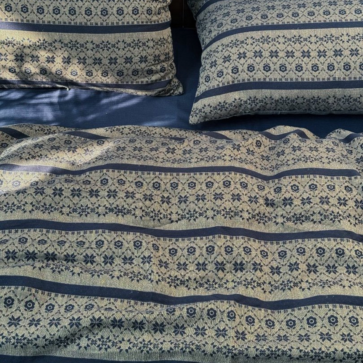 91家纺网 家纺一手货源 找家纺 （总）双层纱家居 2026新款全棉纯棉色织提花双层纱四件套-丝羽黑