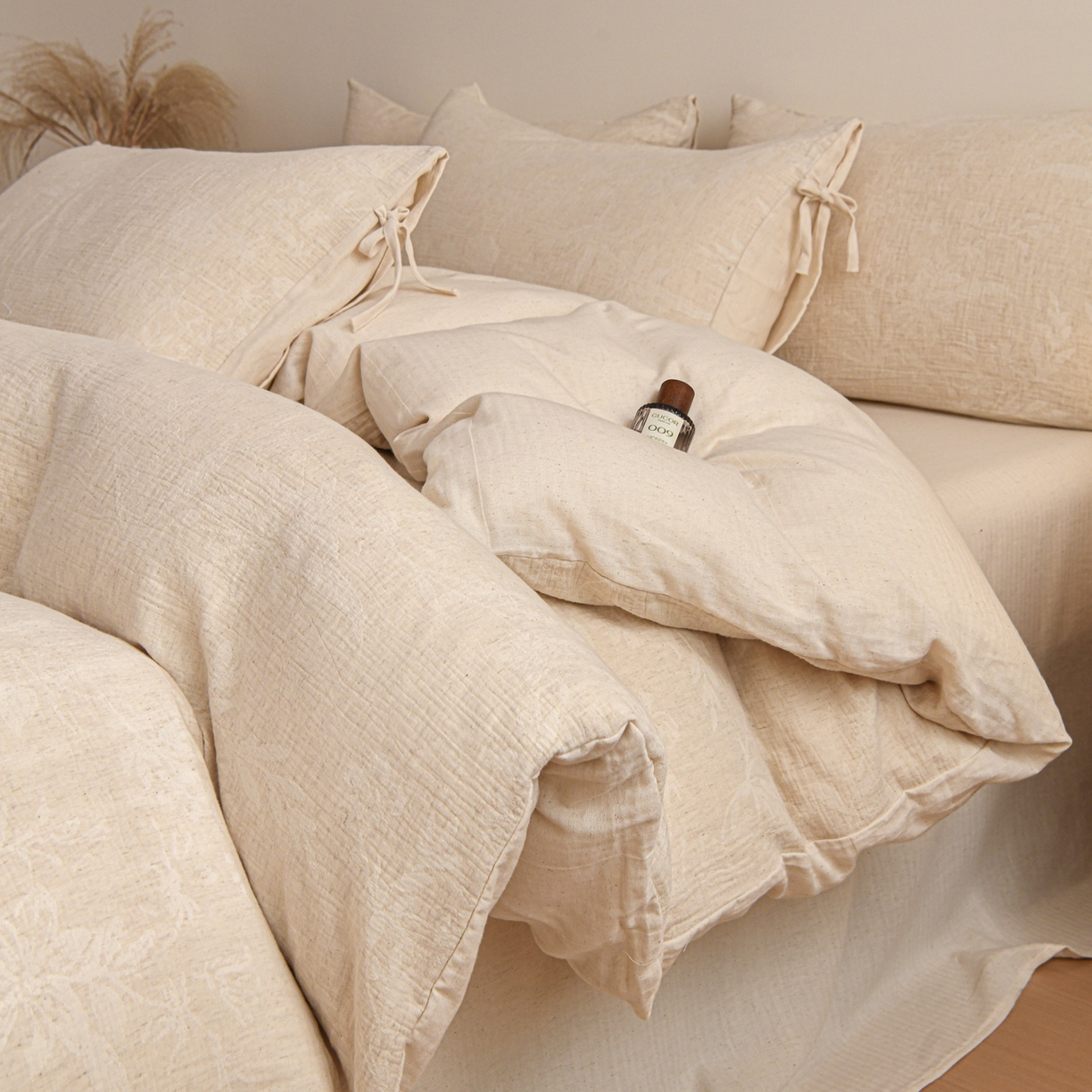 91家纺网 家纺一手货源 找家纺 （总）KA家纺 2026春夏新品色织提花棉麻四件套  系带款