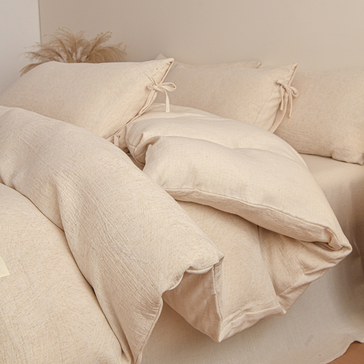 91家纺网 家纺一手货源 找家纺 KA家纺 2026春夏新品色织提花棉麻四件套  系带款 系带-缕素