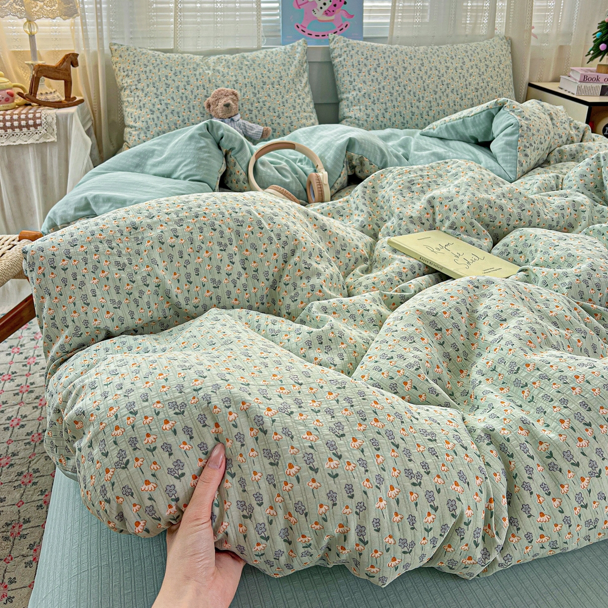 91家纺网 家纺一手货源 找家纺 王朝国际 2026新款A类彩竺棉印花四件套 奶蓝泡芙