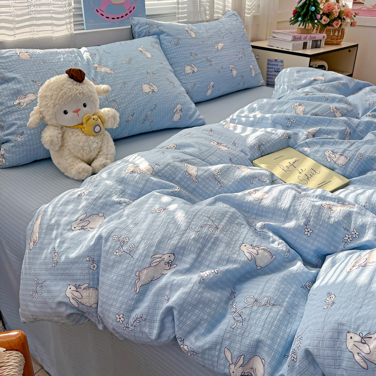 91家纺网 家纺一手货源 找家纺 王朝国际 2026新款A类彩竺棉印花四件套 奶萌兔