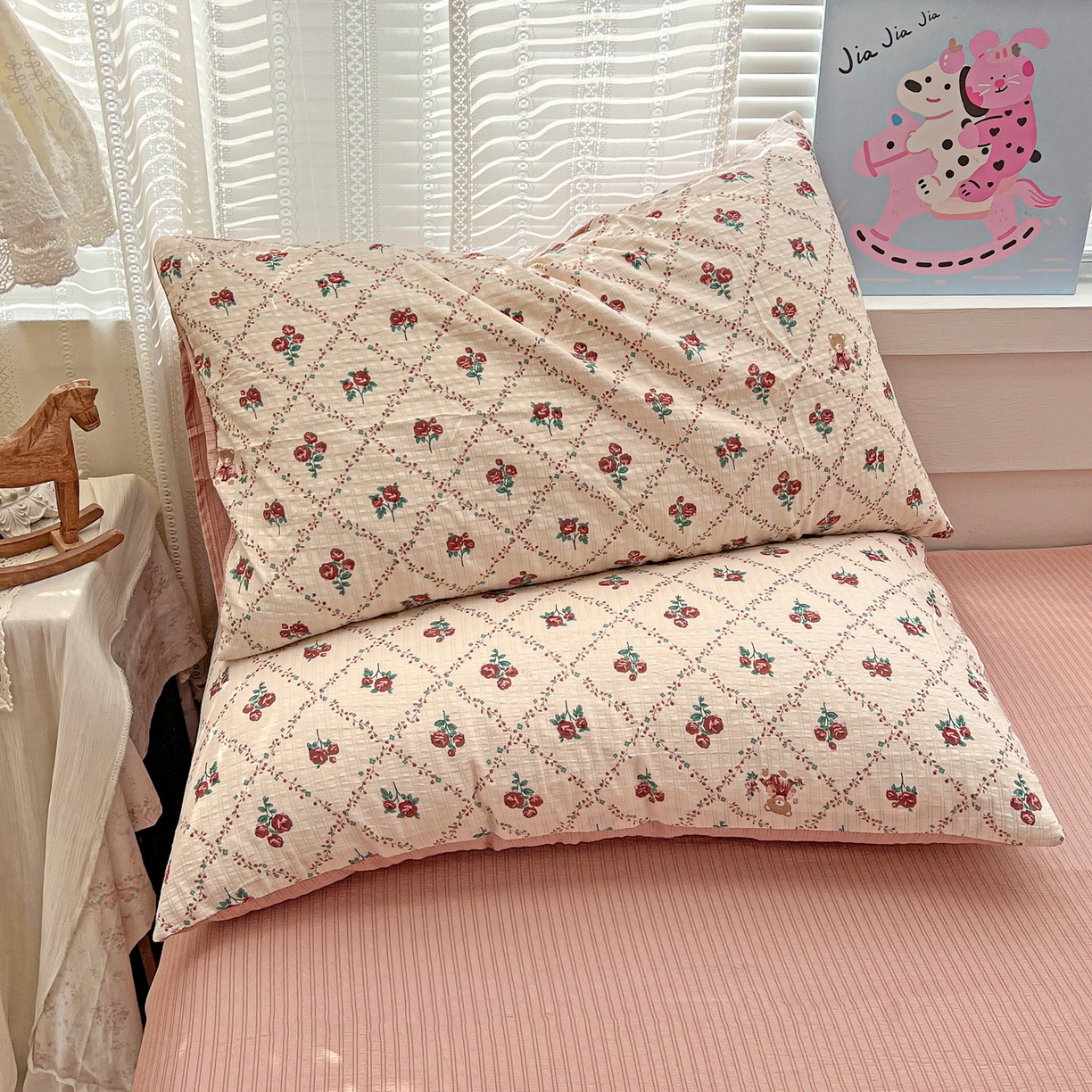 91家纺网 家纺一手货源 找家纺 王朝国际 2026新款A类彩竺棉印花四件套 蔷薇恋人