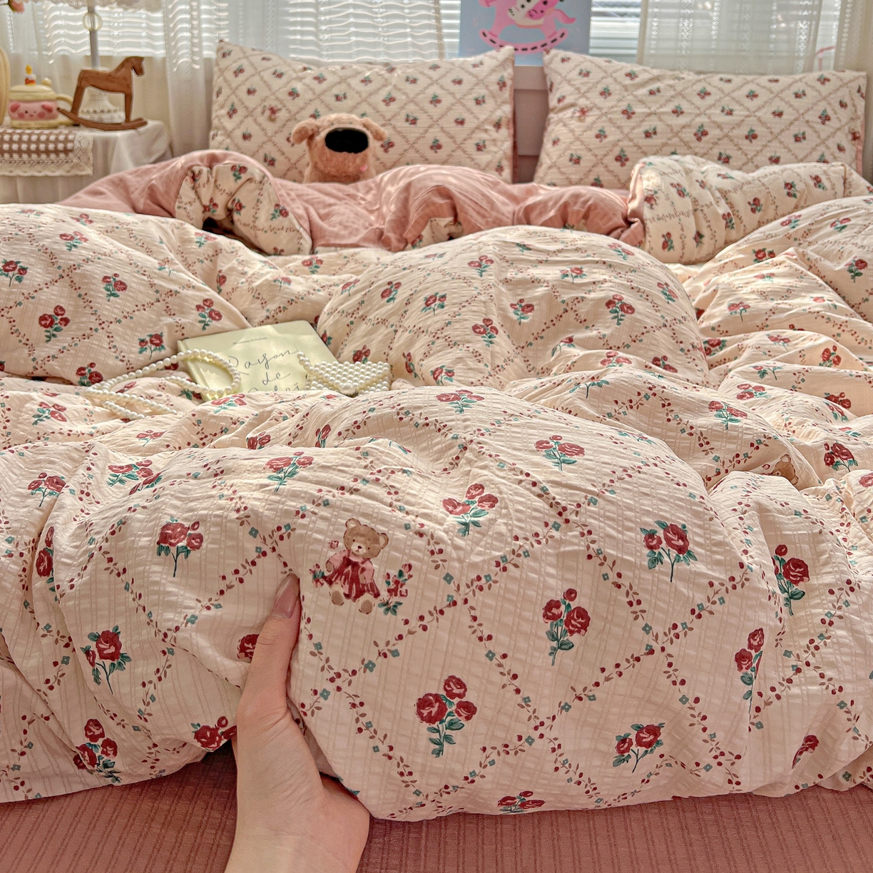 91家纺网 家纺一手货源 找家纺 王朝国际 2026新款A类彩竺棉印花四件套 蔷薇恋人