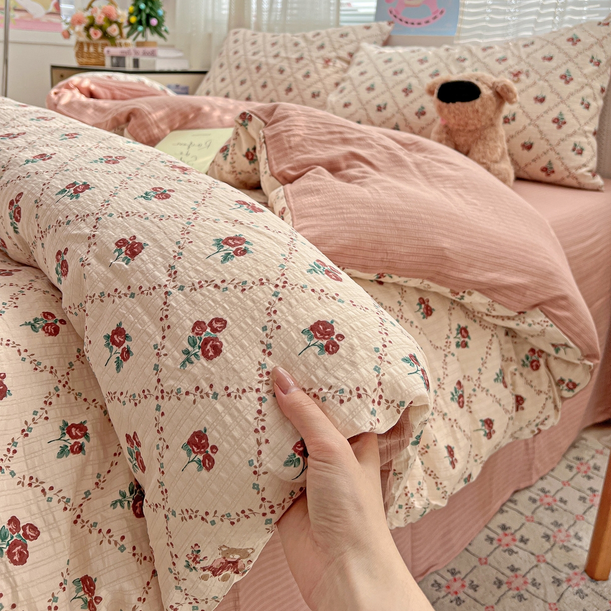 91家纺网 家纺一手货源 找家纺 王朝国际 2026新款A类彩竺棉印花四件套 蔷薇恋人