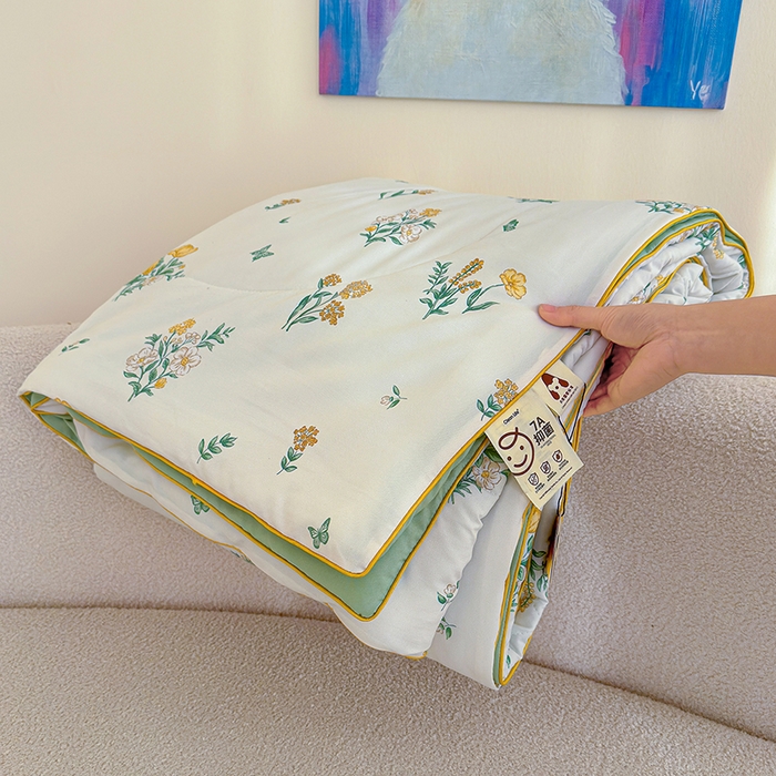 91家纺网 家纺一手货源 找家纺 老帅的工厂店 2026新款A类水洗皱皱纱7A抑菌夏被夏凉被空调被 田园诗集